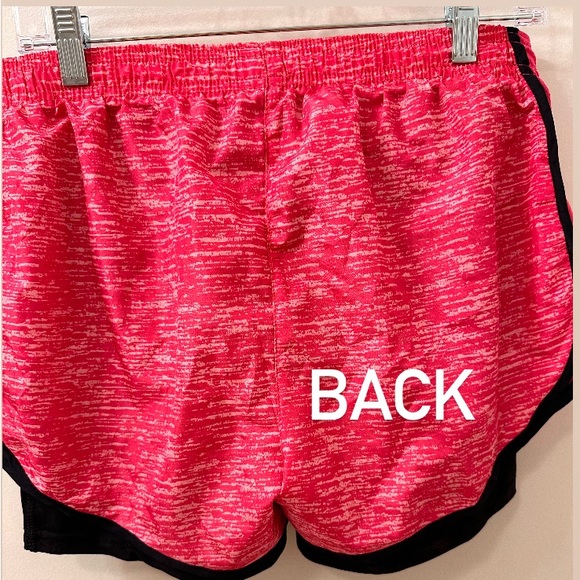 Umbro Running Shorts with built-in compression shorts. Size M - Picture 2 of 5